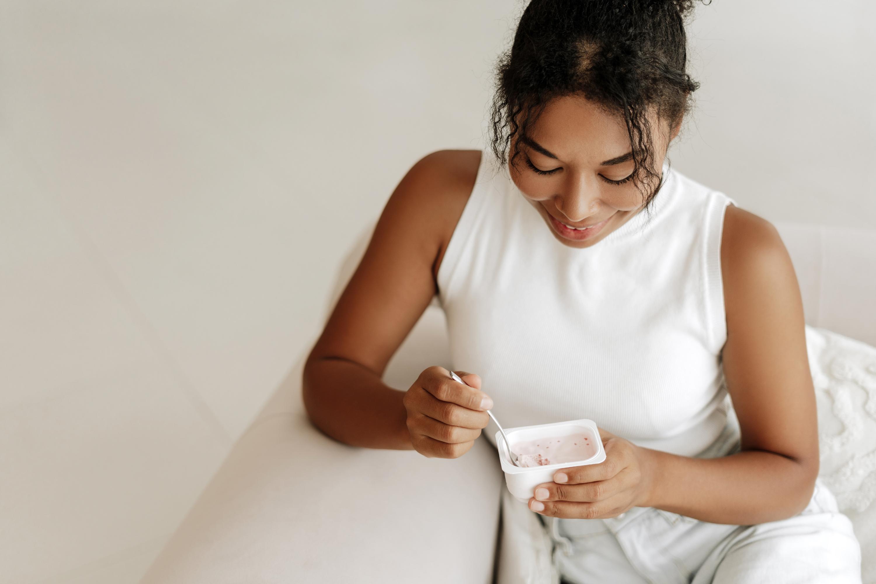 Reactive skin? Feed your gut: best foods and habits for calmer, clearer skin—naturally