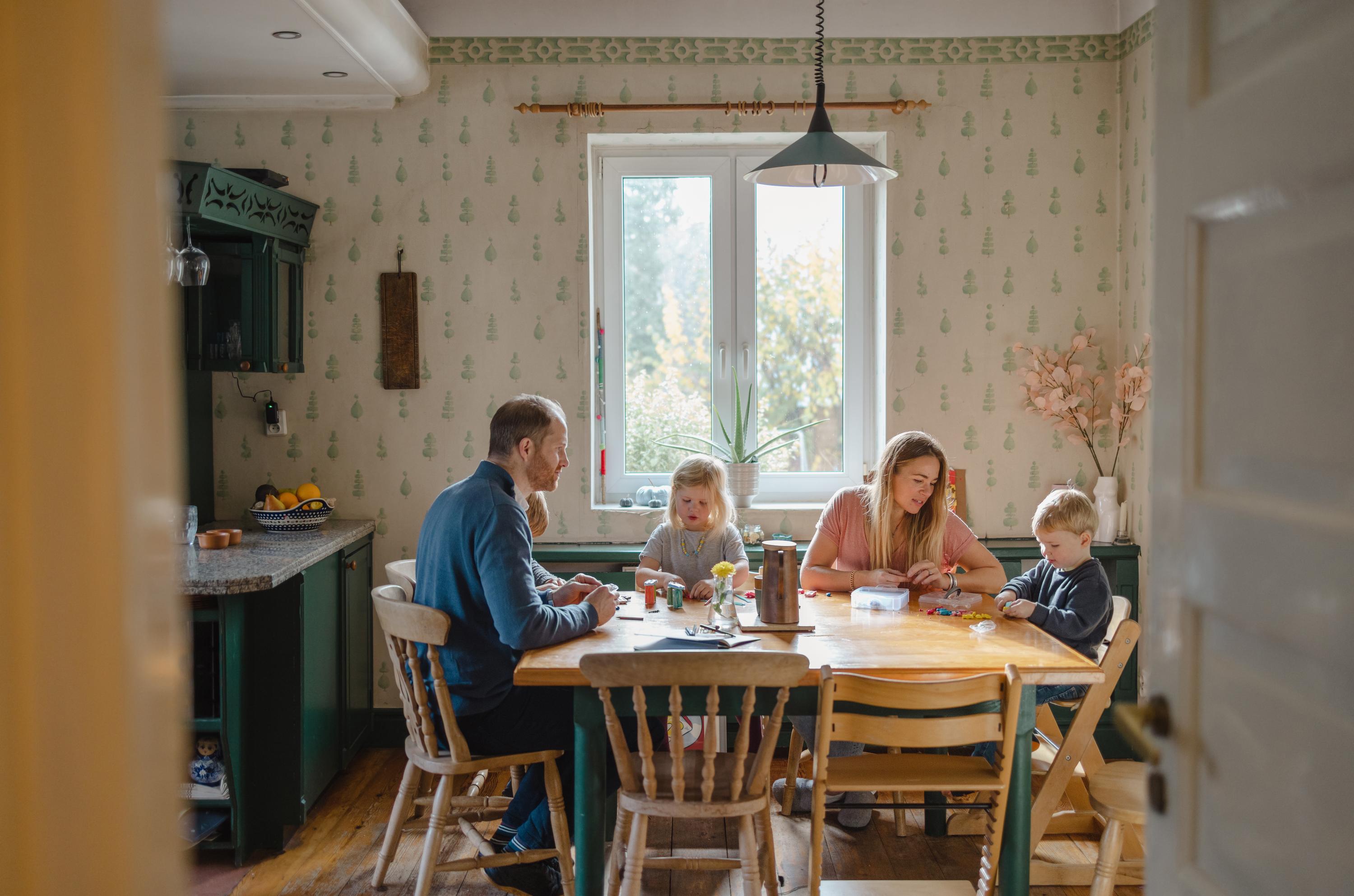 Simple Gut-Friendly Habits for Busy Families: Wellness That Fits Your Real Life