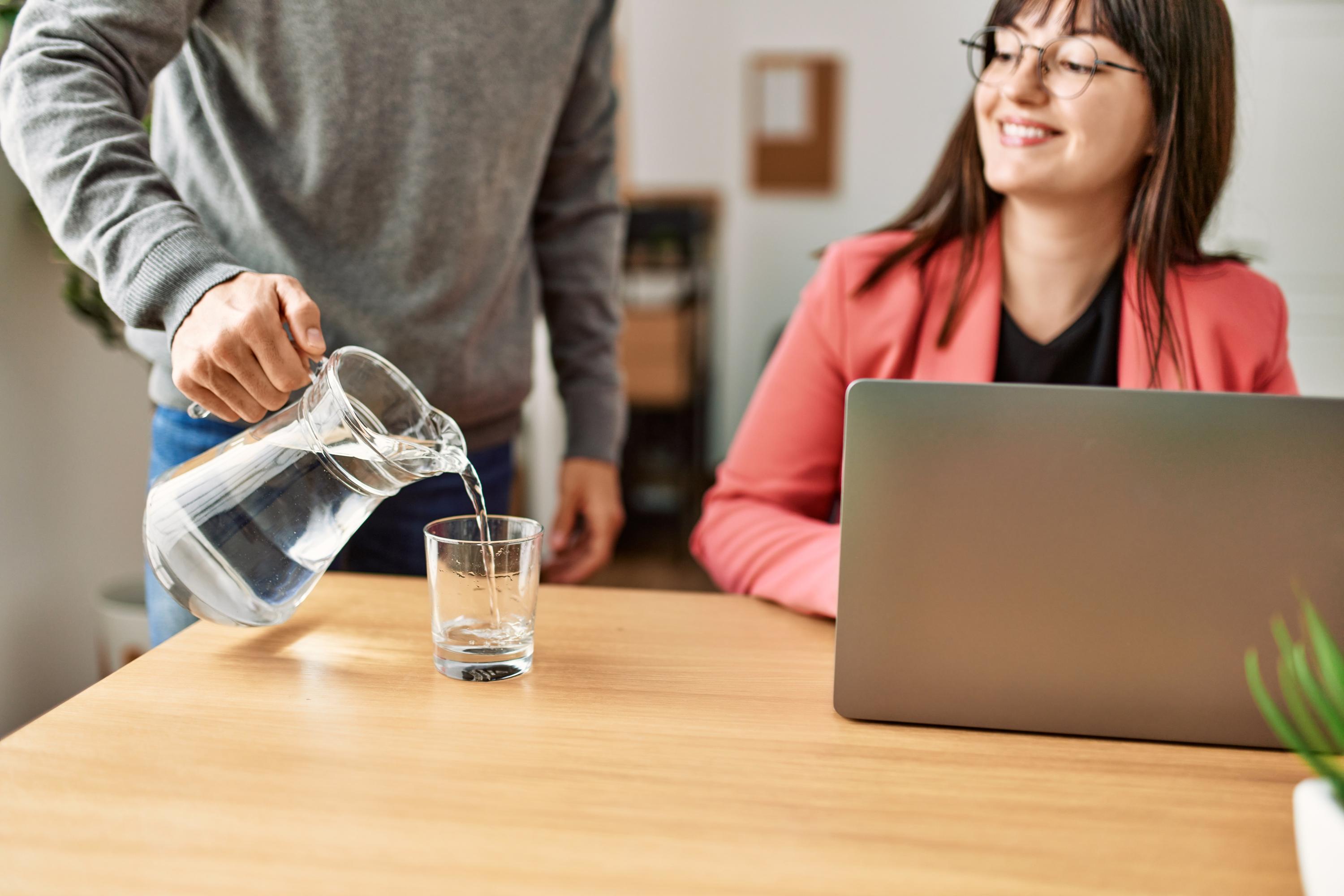 Hydration That Sticks: A Realistic Routine for Busy Adults (Nurses, Parents, and Pros)